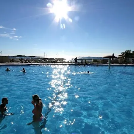 Hotel Bellevue Plava Laguna 4*